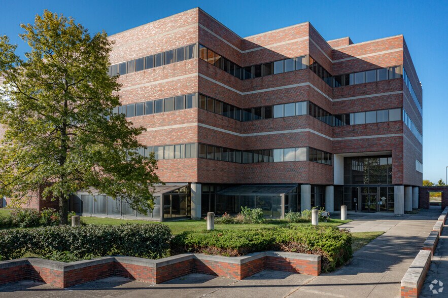 More Photos Of 480 Vantage Pt, Miamisburg Medical For Lease