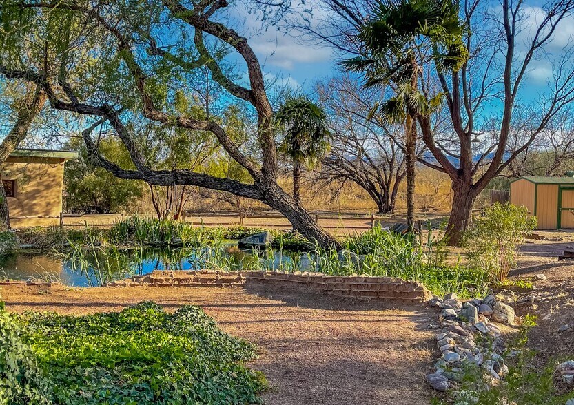 More Photos Of 3001 E Frontage Rd, Amado Restaurant For Sale