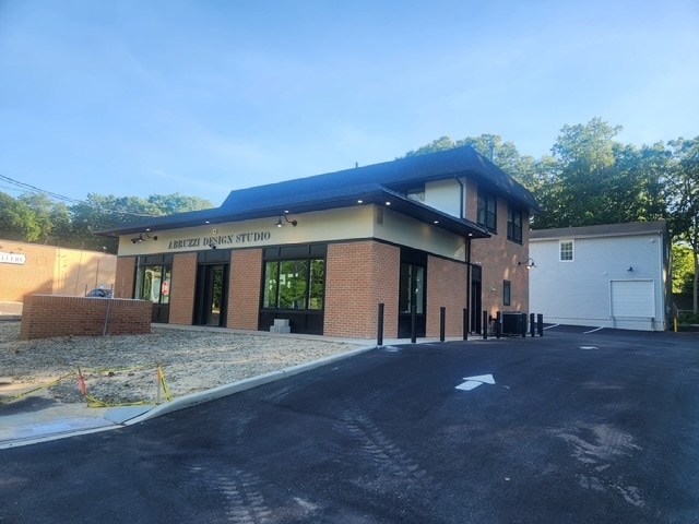 Primary Photo Of 138 Lakeview Dr, Gibbsboro Light Distribution For Sale