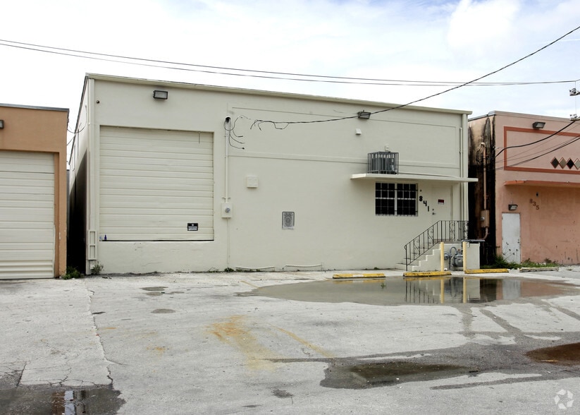 Primary Photo Of 841 W 17th St, Hialeah Warehouse For Lease