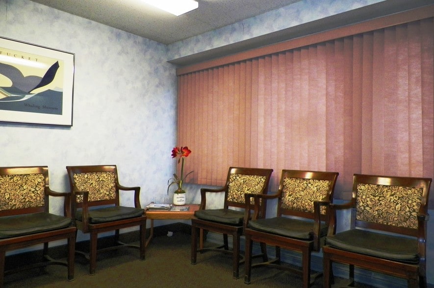 More Photos Of 1524 Atwood Ave, Johnston Medical For Lease