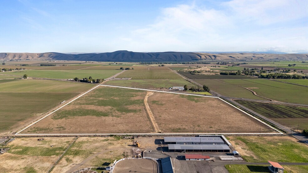 More Photos Of 700 Division Road, Toppenish Land For Sale