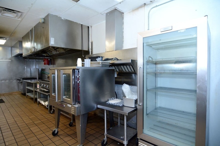 More Photos Of 1111 Dawson Rd, Albany Restaurant For Sale