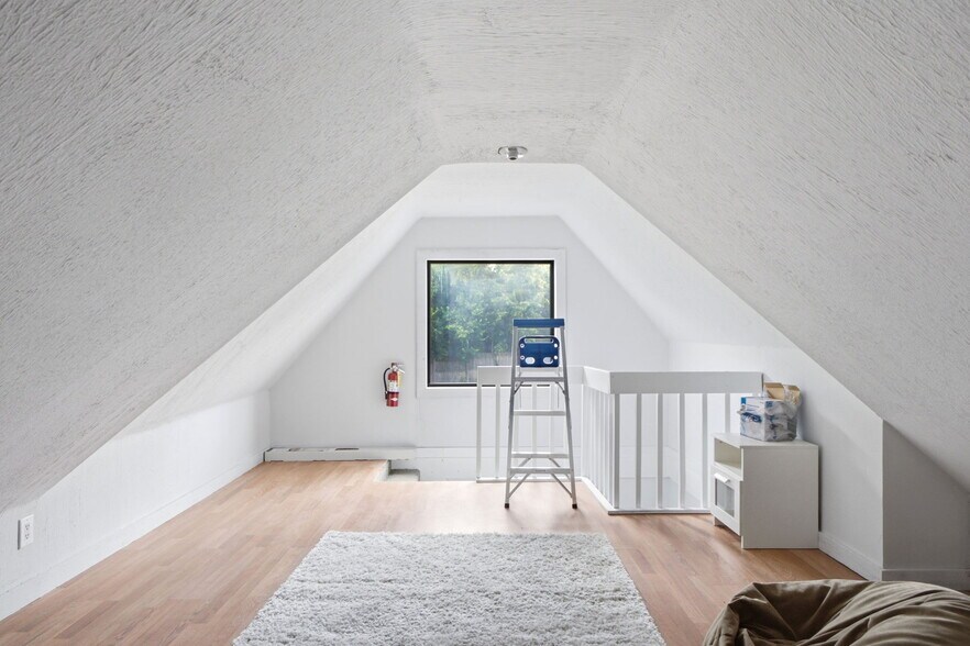 More Photos Of 7266 Far Hills Ave, Centerville Loft Creative Space For Sale