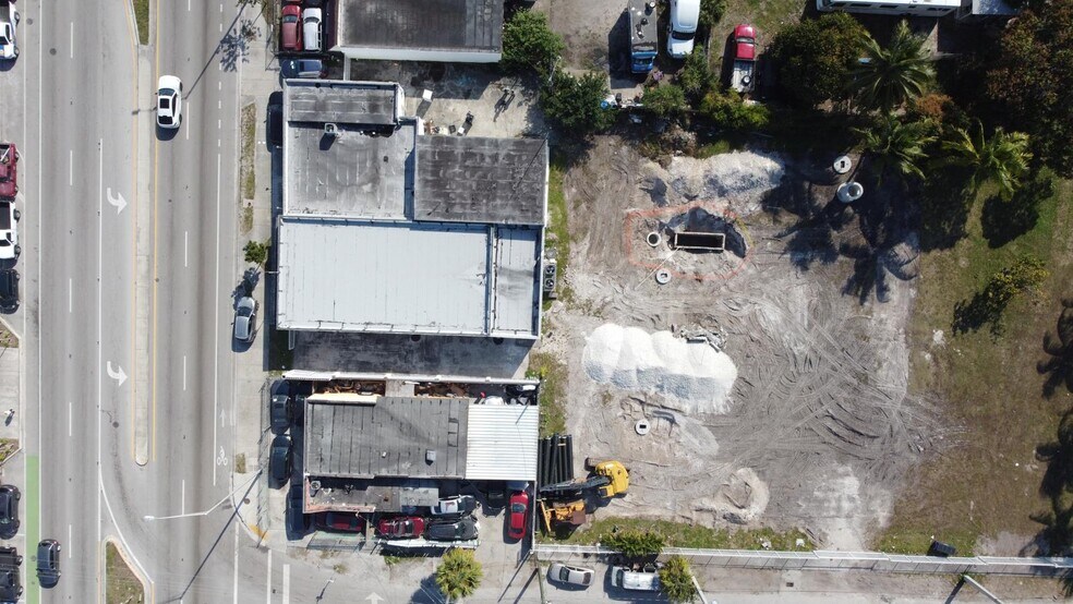 More Photos Of 10836 NW 7th Ave, Miami Coworking Space