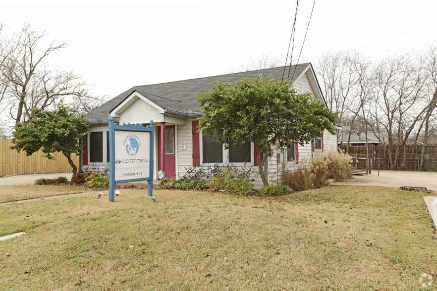 More Photos Of 907 N Goliad Rd, Rockwall Office For Lease