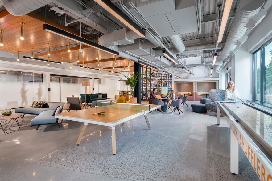 More Photos Of 6950 Columbia Gateway Dr, Columbia Office For Lease