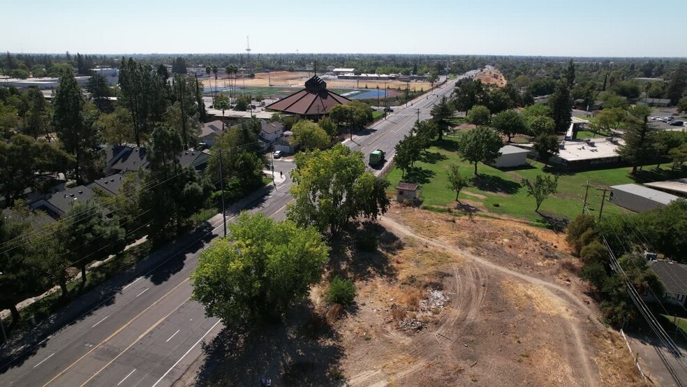 More Photos Of Walerga Road & Elkhorn Blvd, Sacramento Land For Sale