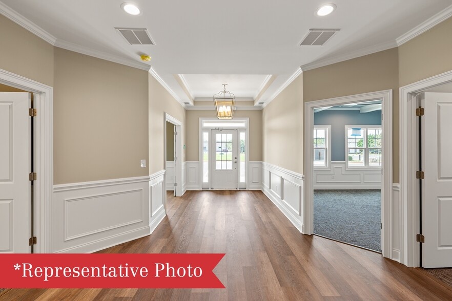 More Photos Of 1060 Garland Dr, Bogart Office For Sale