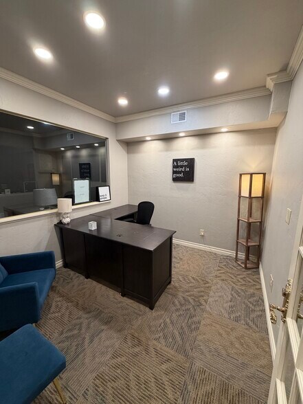 More Photos Of 4645 Tinker Diagonal, Oklahoma City Loft Creative Space For Sale