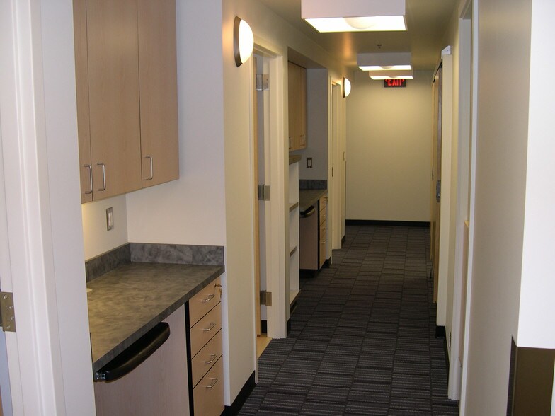 More Photos Of 13512 Ambaum Blvd SW, Burien Medical For Lease