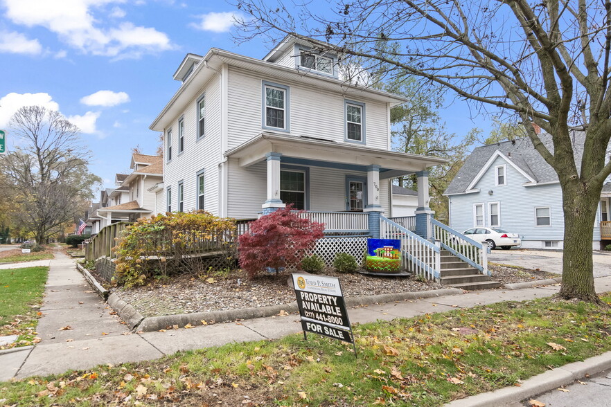 Primary Photo Of 700 South Grand Ave W, Springfield Office For Sale