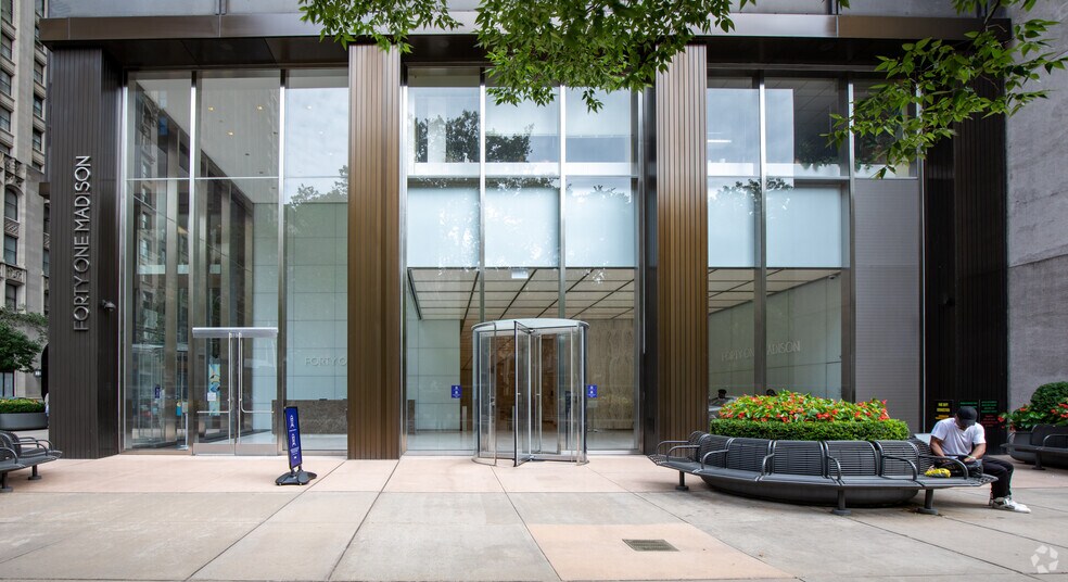 More Photos Of 41 Madison Ave, New York Office For Lease