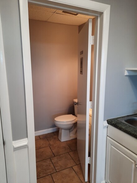More Photos Of 603 J Clyde Morris Blvd, Newport News Medical For Lease