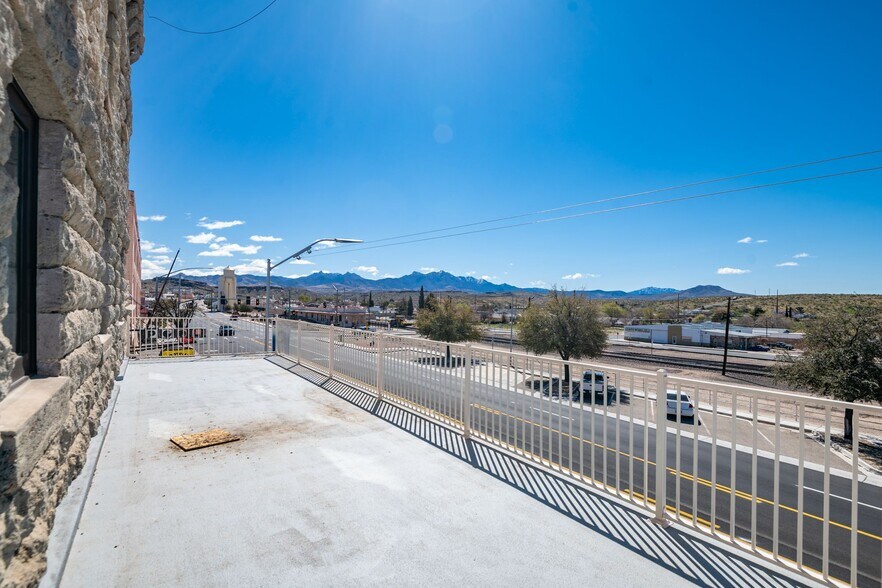 More Photos Of 315 E Andy Devine Ave, Kingman Hotel For Sale