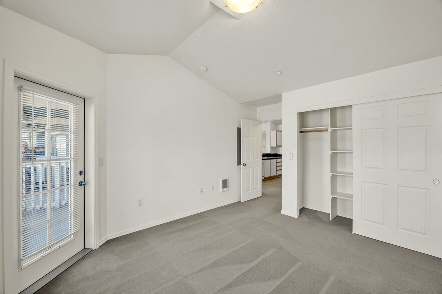 More Photos Of 2211 McKinney Ln, Lebanon Apartments For Sale