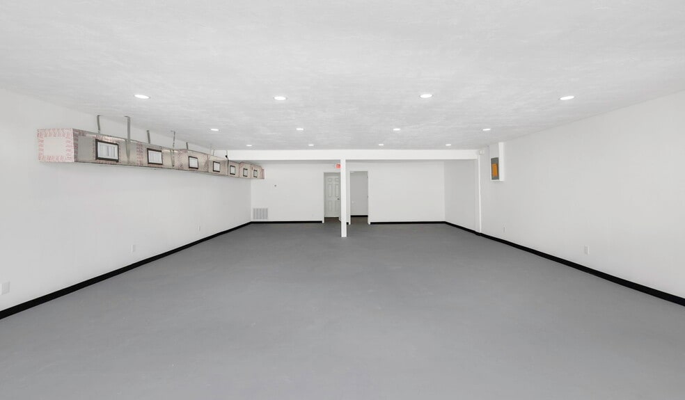 More Photos Of 6219 Massachusetts Ave, New Port Richey Freestanding For Lease