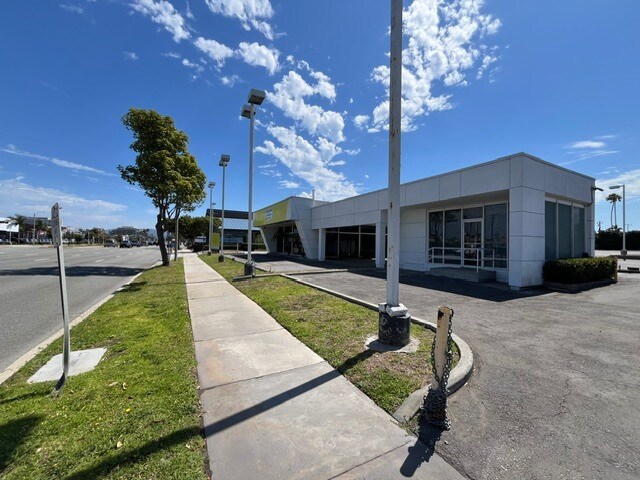 More Photos Of 20505-20555 Hawthorne Blvd, Torrance Land For Lease