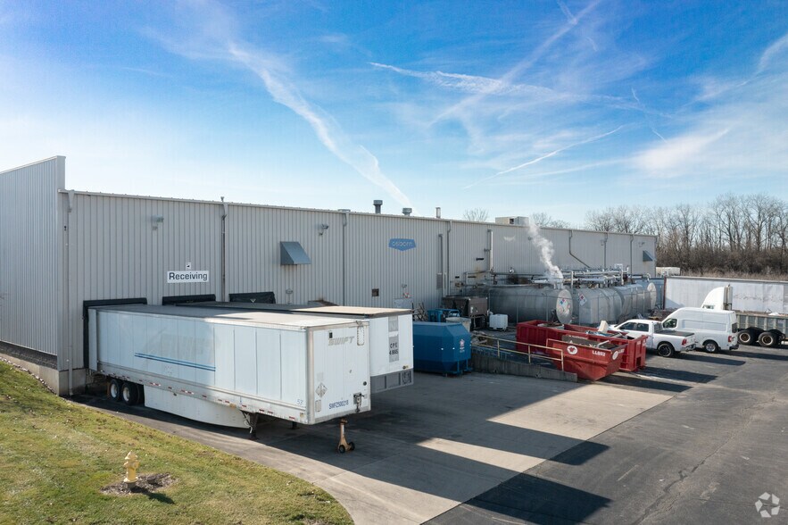 More Photos Of 3440 Symmes Rd, Cincinnati Warehouse For Lease