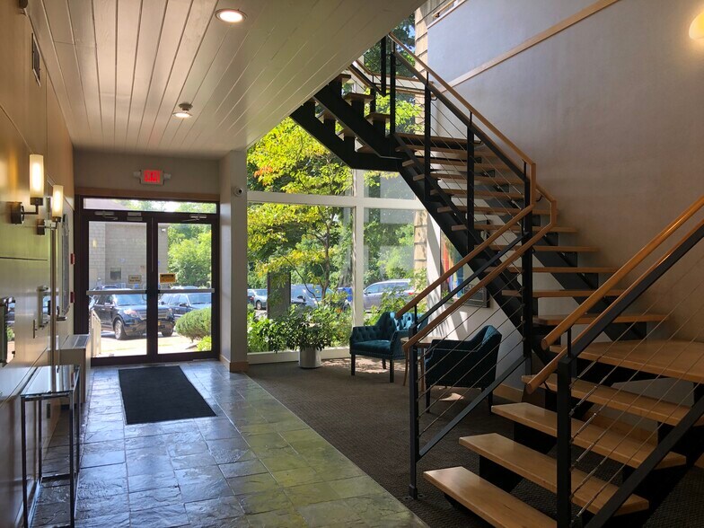 More Photos Of 120 Allens Creek Rd, Rochester Unknown For Lease