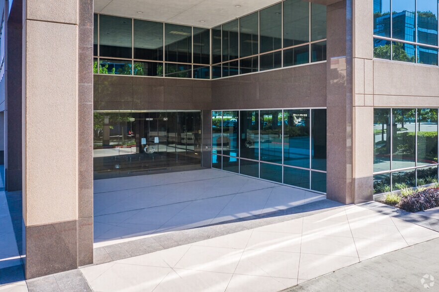 More Photos Of 1450 Lake Robbins Dr, The Woodlands Office Residential For Lease