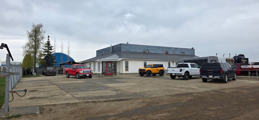 Primary Photo Of 6303 18 St NW, Edmonton Service For Sale
