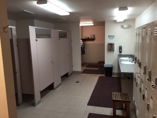 More Photos Of 122 Scott River Rd, Fort Jones Light Manufacturing For Sale