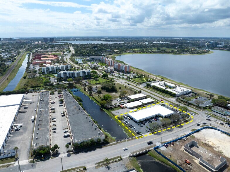 More Photos Of 2620 N Australian Ave, West Palm Beach Office Residential For Lease