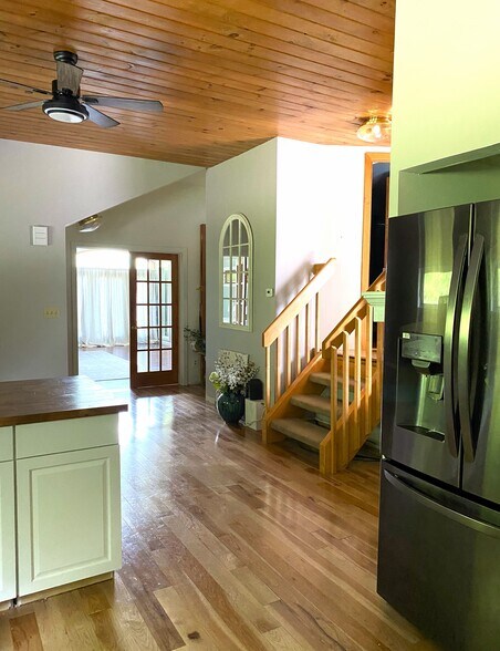 More Photos Of 151 Smead Hill Rd, Greenfield Specialty For Sale