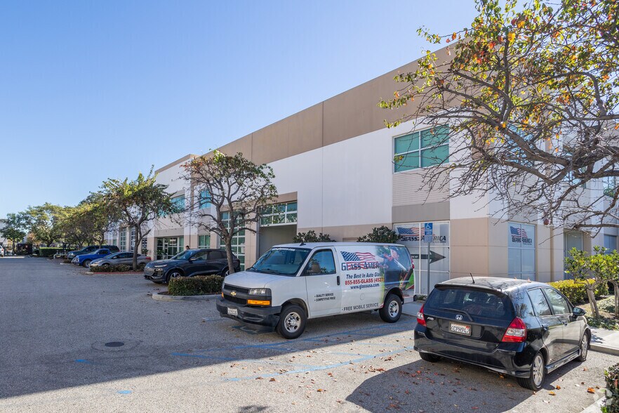 More Photos Of 310 Irving Dr, Oxnard Warehouse For Sale