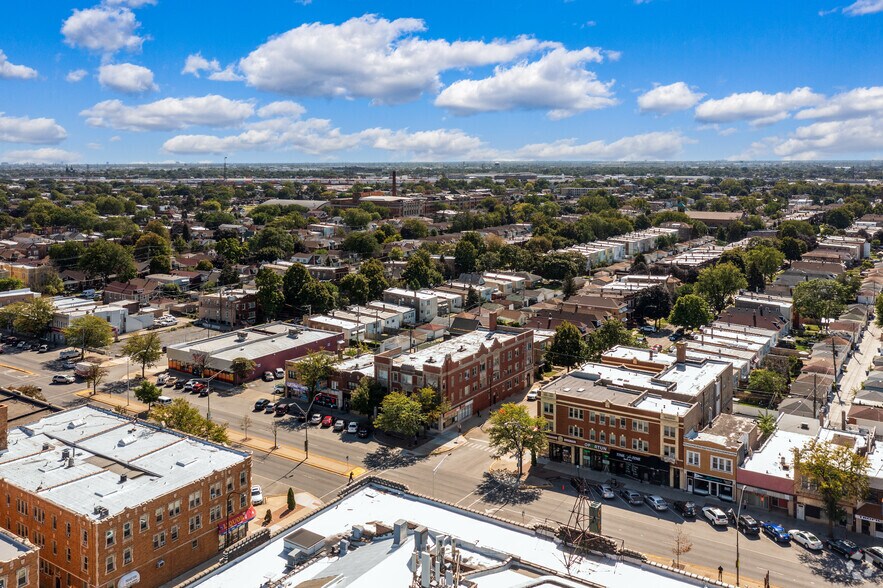 More Photos Of 6117 W Cermak Rd, Cicero Apartments For Sale