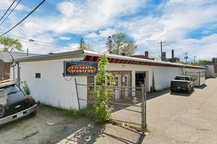 Primary Photo Of 11 Wilson Ct, Laconia Warehouse For Sale