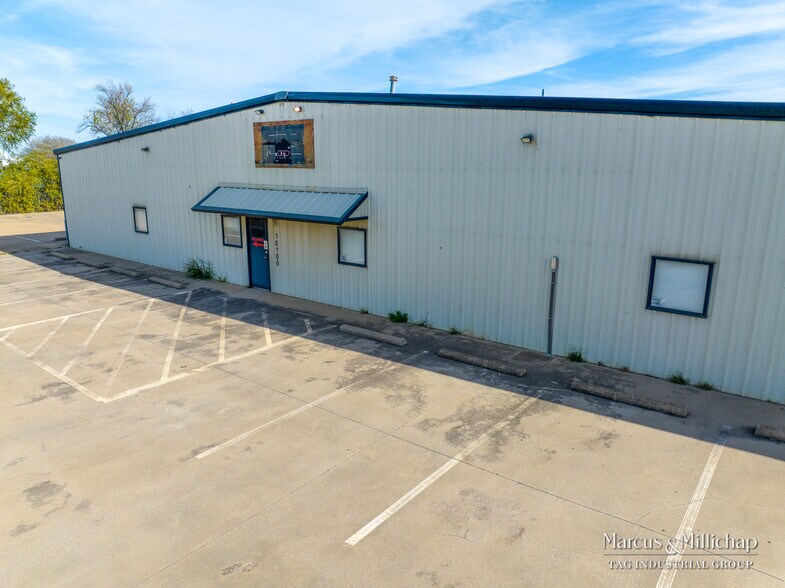 Primary Photo Of 10100 Hicks Field Rd, Fort Worth Warehouse For Sale