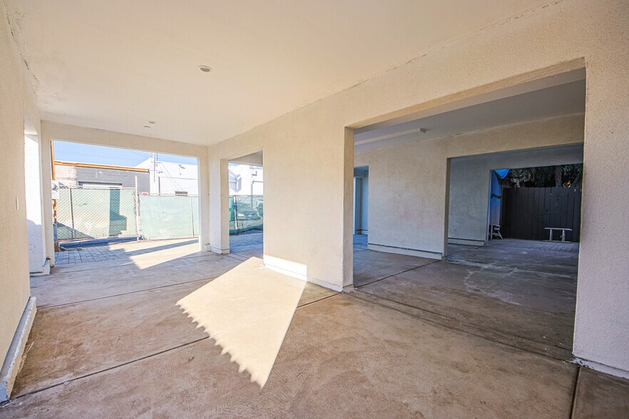 More Photos Of 5709 Auckland Ave, North Hollywood Apartments For Sale
