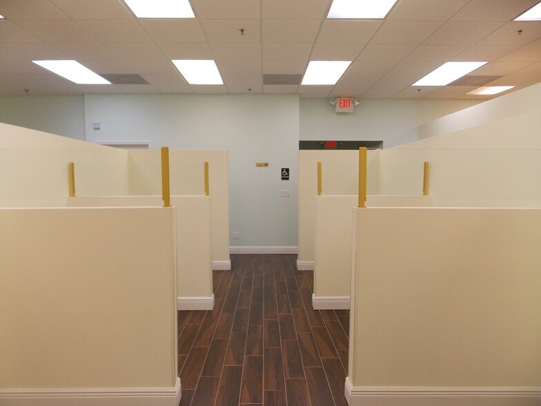 More Photos Of 7730 N Wickham Rd, Melbourne Office For Lease