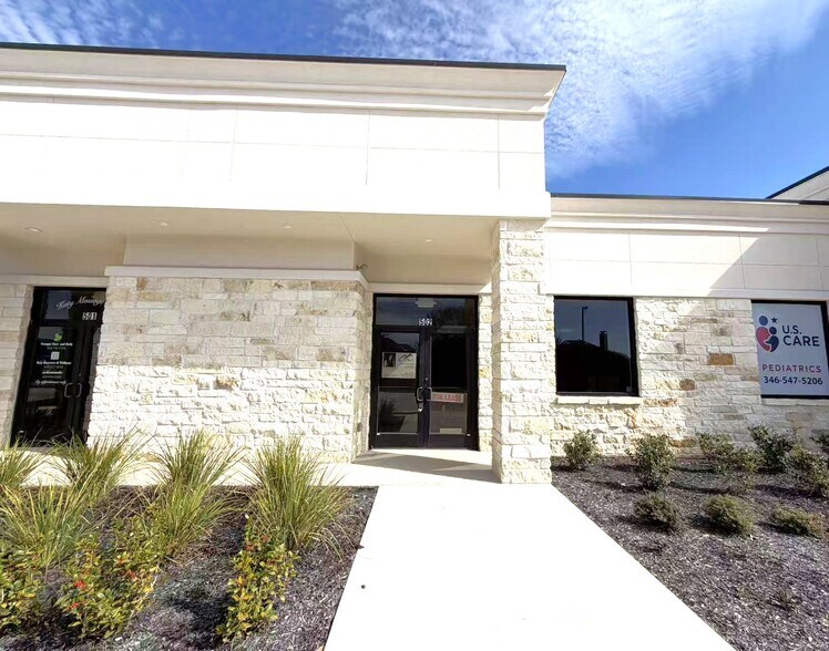 More Photos Of 28111 S Firethorne Rd, Katy Medical For Lease