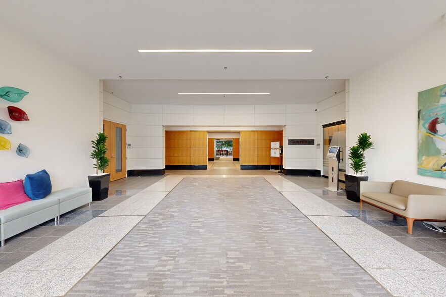 Primary Photo Of 275 Interstate North Cir SE, Atlanta Coworking Space