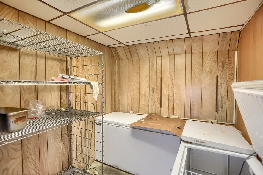 More Photos Of 7365 Denniston Ave, Pittsburgh General Retail For Sale