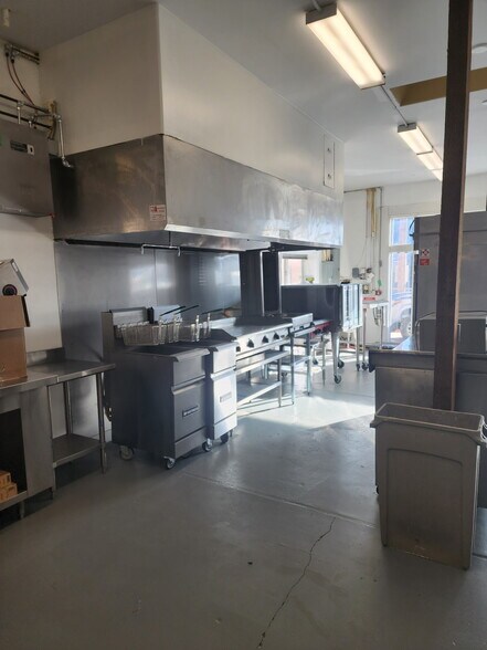 More Photos Of 119 W 3rd St, Rifle Storefront For Sale