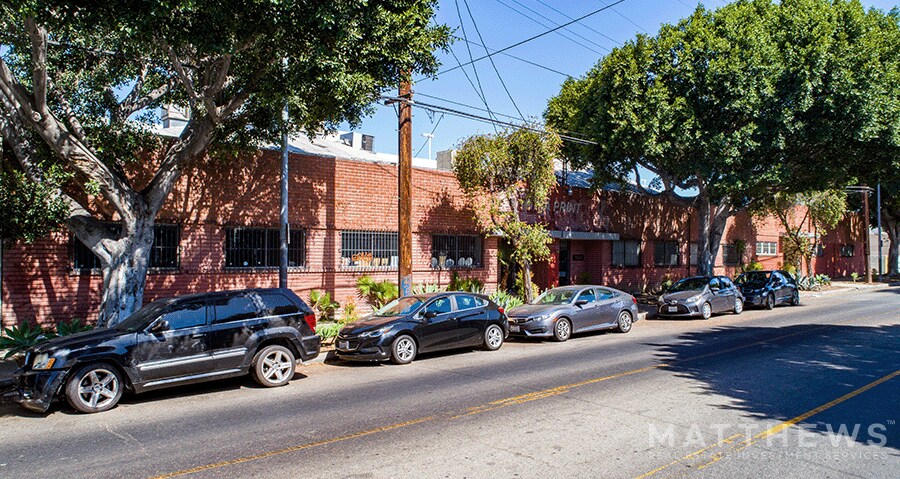 More Photos Of 1243-1261 S Boyle Ave, Los Angeles Warehouse For Sale