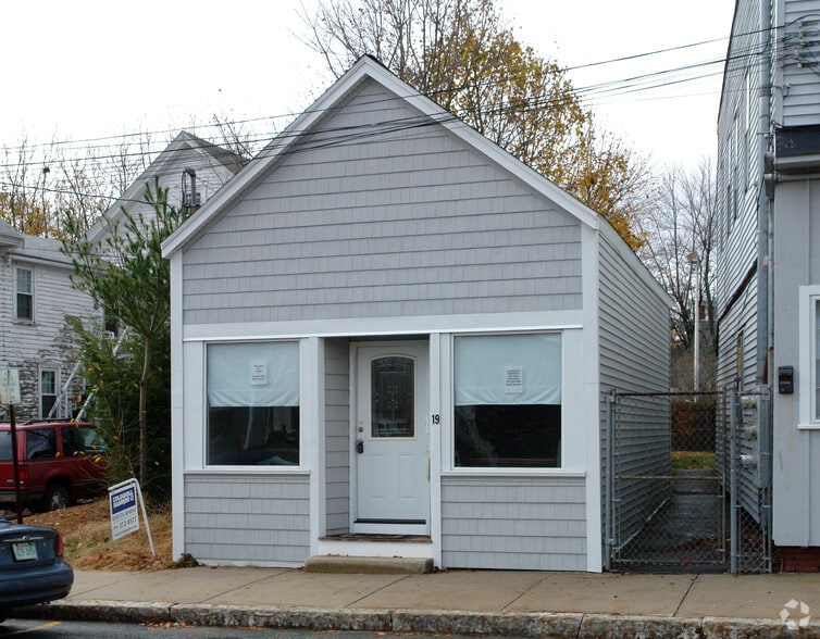 Primary Photo Of 19 School St, Merrimac Storefront Retail Office For Lease