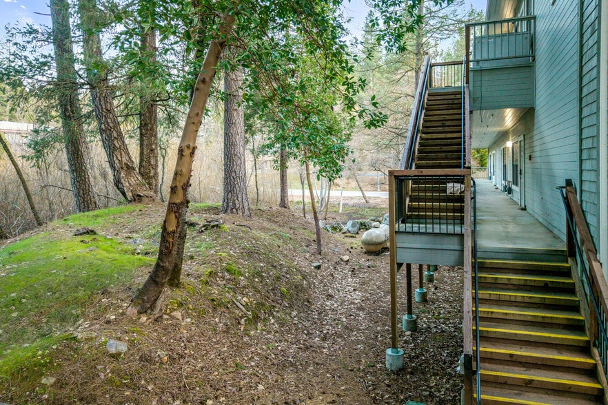 More Photos Of 117 New Mohawk Rd, Nevada City Office For Sale