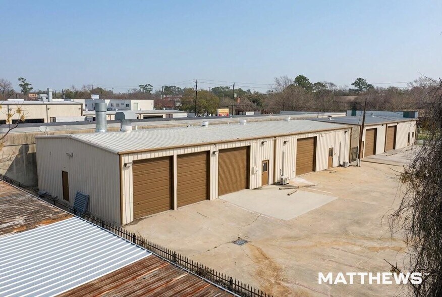 Primary Photo Of 1235 Blalock Rd, Houston Warehouse For Sale
