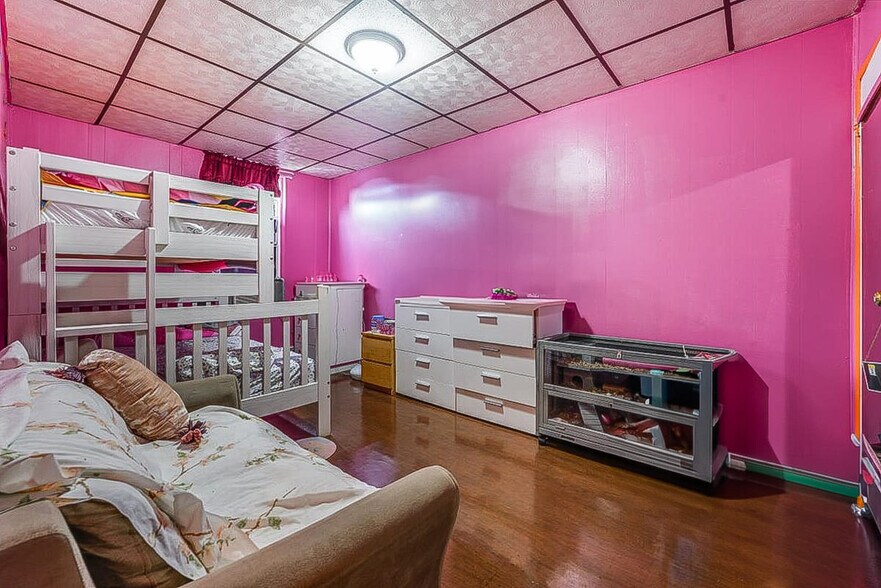 More Photos Of 113 34th St, Union City Apartments For Sale