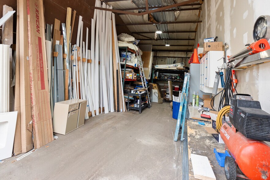 More Photos Of 15601 Old US Highway 441, Tavares Warehouse For Sale