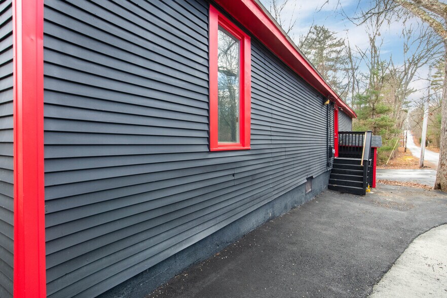 More Photos Of 120 Danielson Pike, Foster Freestanding For Sale