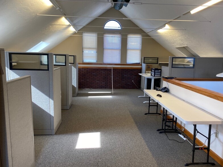 More Photos Of 56 Park St, Framingham Office For Sale