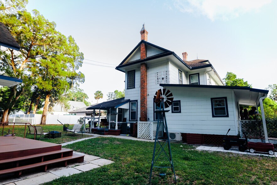 More Photos Of 215 E French Ave, Orange City Hospitality For Sale