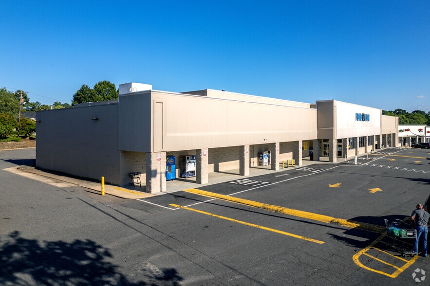 More Photos Of 5801-6025 South Blvd, Charlotte Unknown For Lease