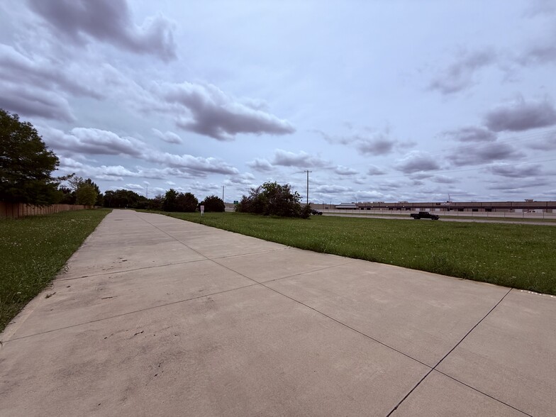 More Photos Of Highway 161, Grand Prairie Land For Sale